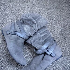 Stylish Grayish Brown Women's Wedge Boots